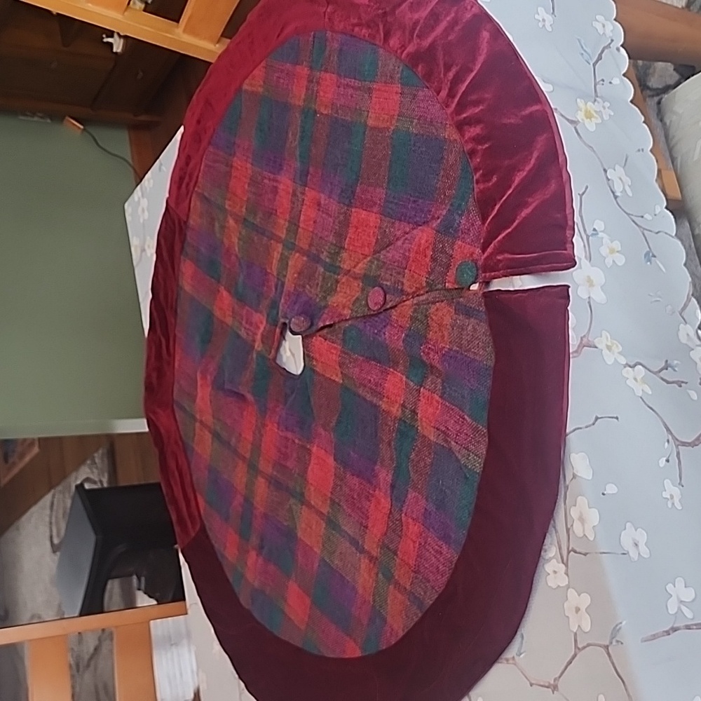 Christmas tree skirt